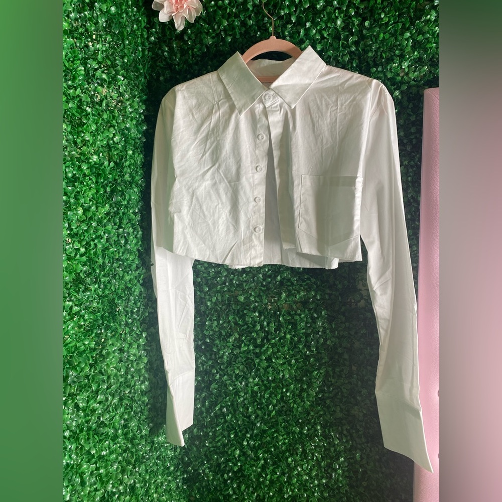 Cropped Long Sleeve Dress Shirt